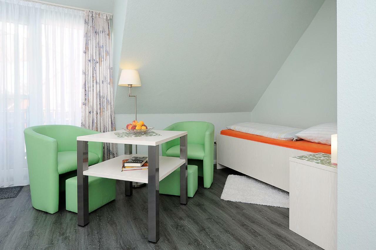 Hotel Garni Haus Am Meer Neuharlingersiel Eksteriør billede