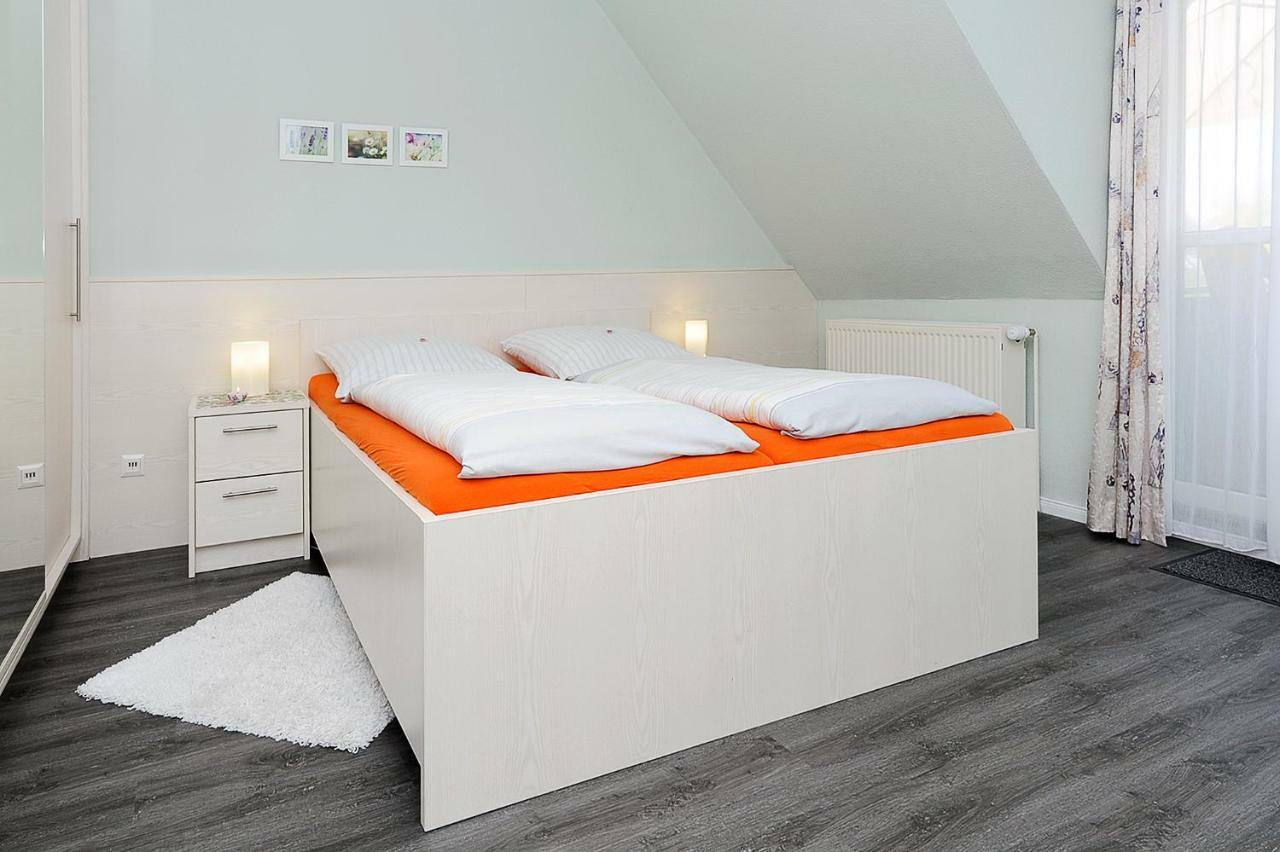 Hotel Garni Haus Am Meer Neuharlingersiel Eksteriør billede